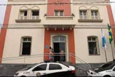 Homem é morto a tiros dentro de casa em Saquarema