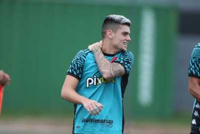 Vasco anuncia pacote de renovações com joias da base