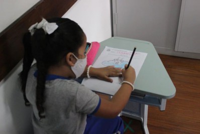 Alunos da rede municipal retornam às salas de aula nesta segunda-feira