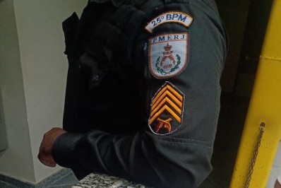 Homem é preso com drogas em Araruama