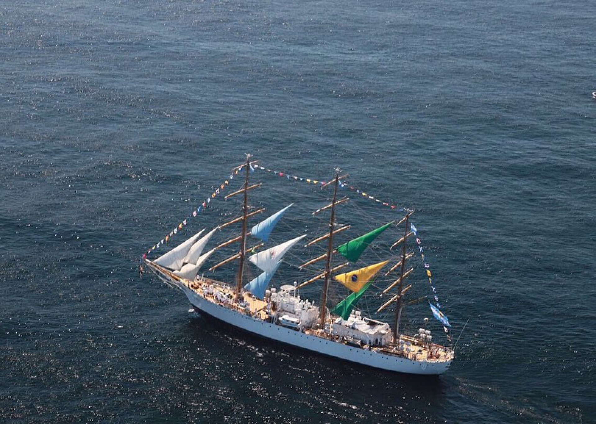 Velas Latinoamerica 2022 re&uacute;ne navios da Marinha de sete pa&iacute;ses da Am&eacute;rica Latina - Divulga&ccedil;&atilde;o