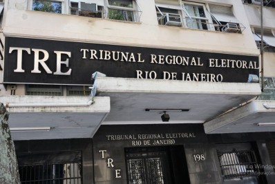 Cota feminina: vereadores de partido condenado aguardam TSE no mandato