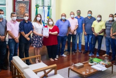 Prefeita de Quissamã apresenta minuta do Plano Diretor para os vereadores