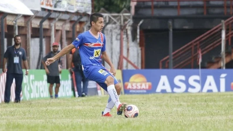 Atleta especulado no Flamengo e no Botafogo define seu destino
