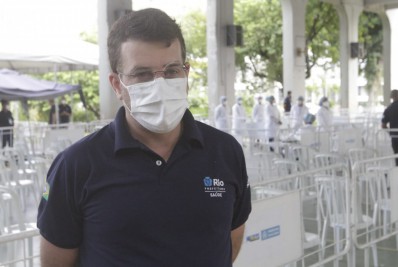 Busca ativa faz vacinação infantil contra a covid avançar, mas falta de doses ameaça campanha