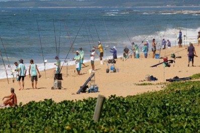 Terceira edição Copa Verão de Pesca é realizada na Praia Campista