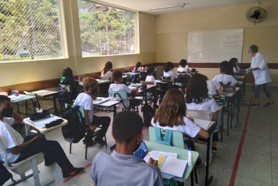 Dois em cada três estudantes precisam de reforço escolar, diz pesquisa