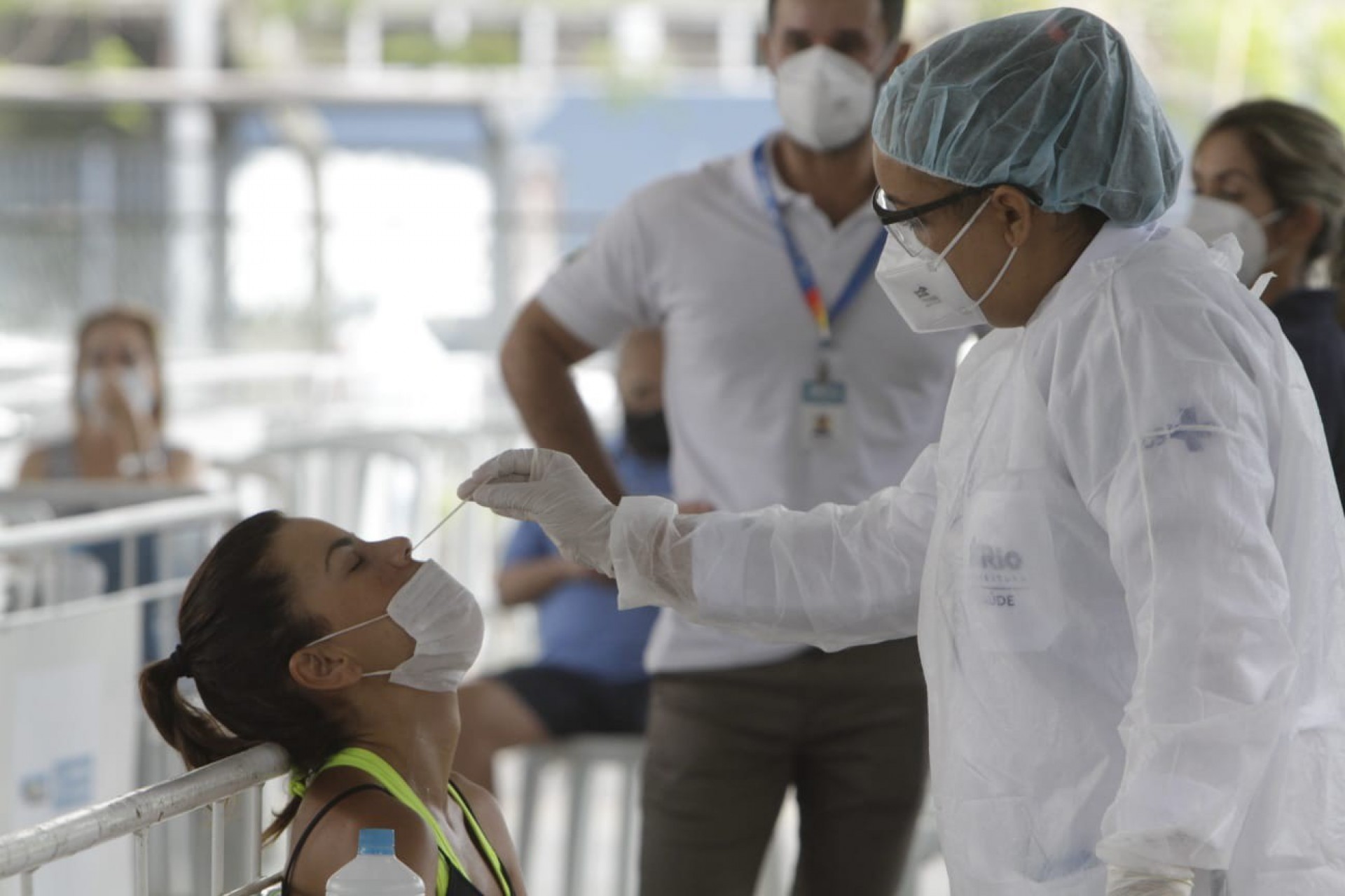 Centro de testagem no CIEP Nação Rubro-Negra, no Leblon, será desmobilizado no próximo dia 19 de fevereiro: local tem recebido cada vez menos pessoas - MARCOS PORTO/AGÊNCIA O DIA