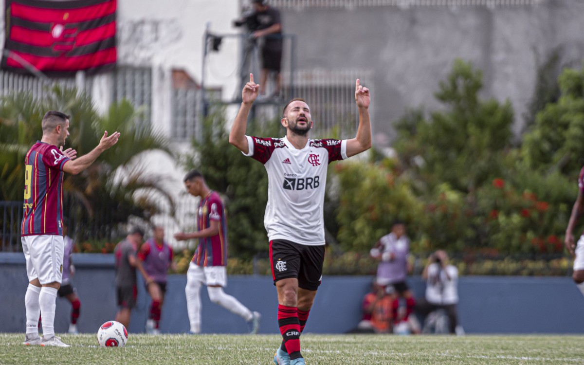 Everton Ribeiro comemora o gol do Flamengo - Foto: PAULA REIS/Flamengo