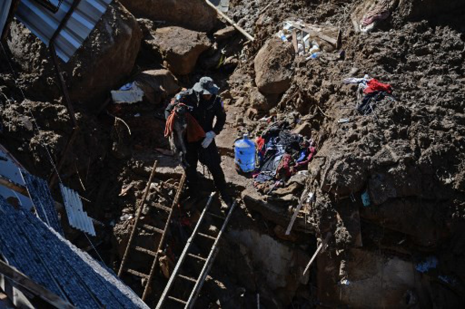 Cenário da tragédia que aconteceu em Petrópolis - Carl de Souza / AFP