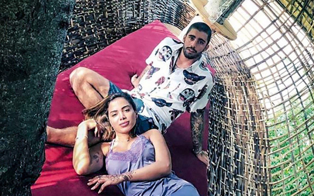 Anitta e Pedro Scooby na época em que namoravam - Reprodução Internet