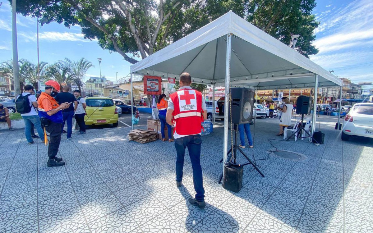  Ponto de arrecada&ccedil;&atilde;o na Pra&ccedil;a da Matriz, S&atilde;o Jo&atilde;o de Meriti