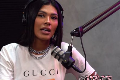 Pocah se emociona ao relembrar relacionamento abusivo: 'Fui humilhada, roubada, agredida'