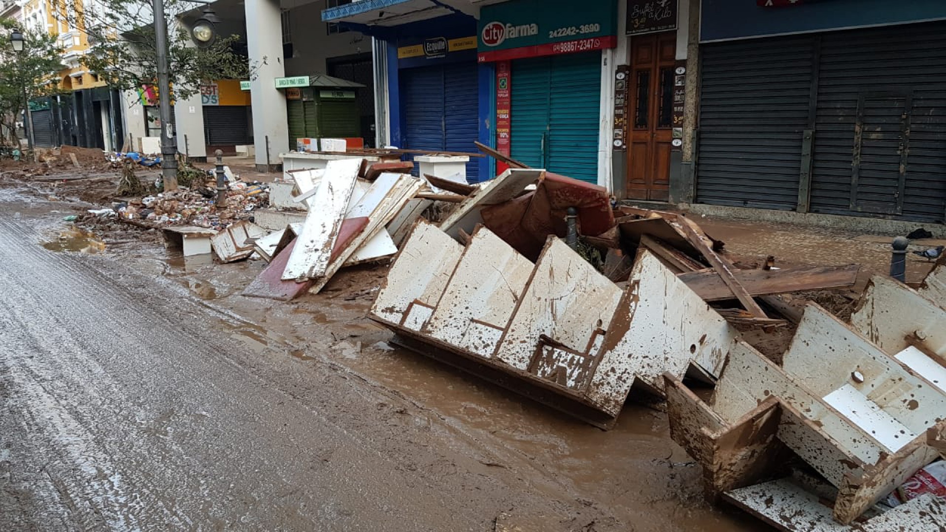 Destruição após chuvas em Petrópolis, na Região Serrana do Rio - Marco Antonio Pereira/ Agência O DIA