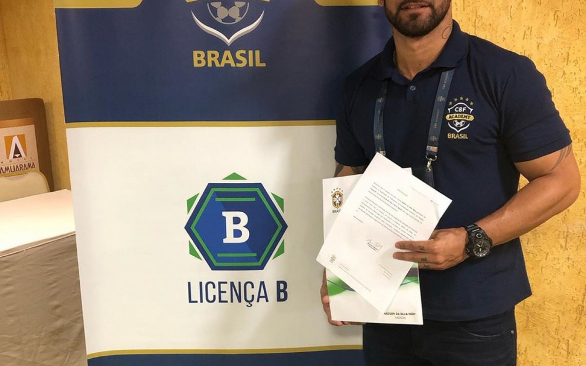 Hadson Nery, o Hadybala, é o novo treinador do Santos-AP