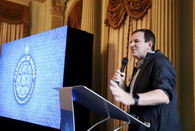 'Nunca é tarde', comemora Paes após anúncio de retorno ao presencial do Colégio Pedro II