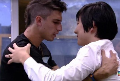 Inspirado em Popó e Whindersson, Pyong Lee desafia Felipe Prior para luta de boxe e recebe resposta direta: 'você aguenta mesmo?'