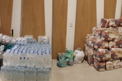 Campanha na Região dos Lagos leva 30 toneladas de doações para Petrópolis