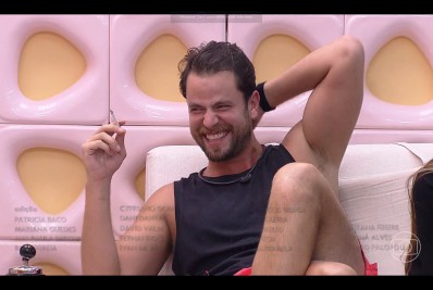 BBB 22: Gustavo ameaça colocar a casa toda no ‘Tá com Nada’