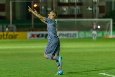 Calegari, do Fluminense, destaca papel de Abel Braga em suas boas atuações