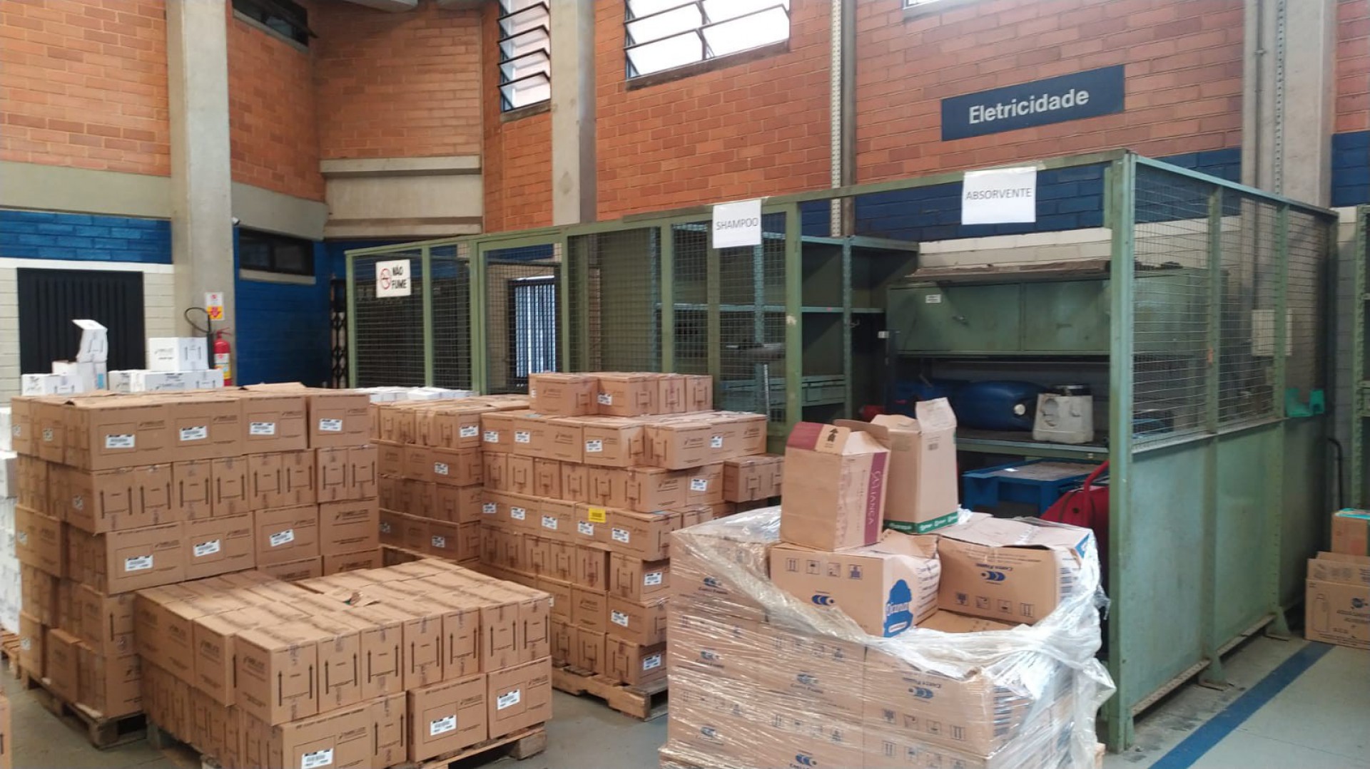  A ajuda deve ser direcionada para a Rodovia BR-040, KM 62, s/n, em Itaipava