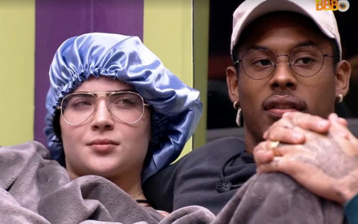 Jade fica perto de Paulo André após perceber interesse de Larissa - Reprodução