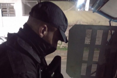 Polícia apreende drogas na avenida do Contorno, em Três Rios