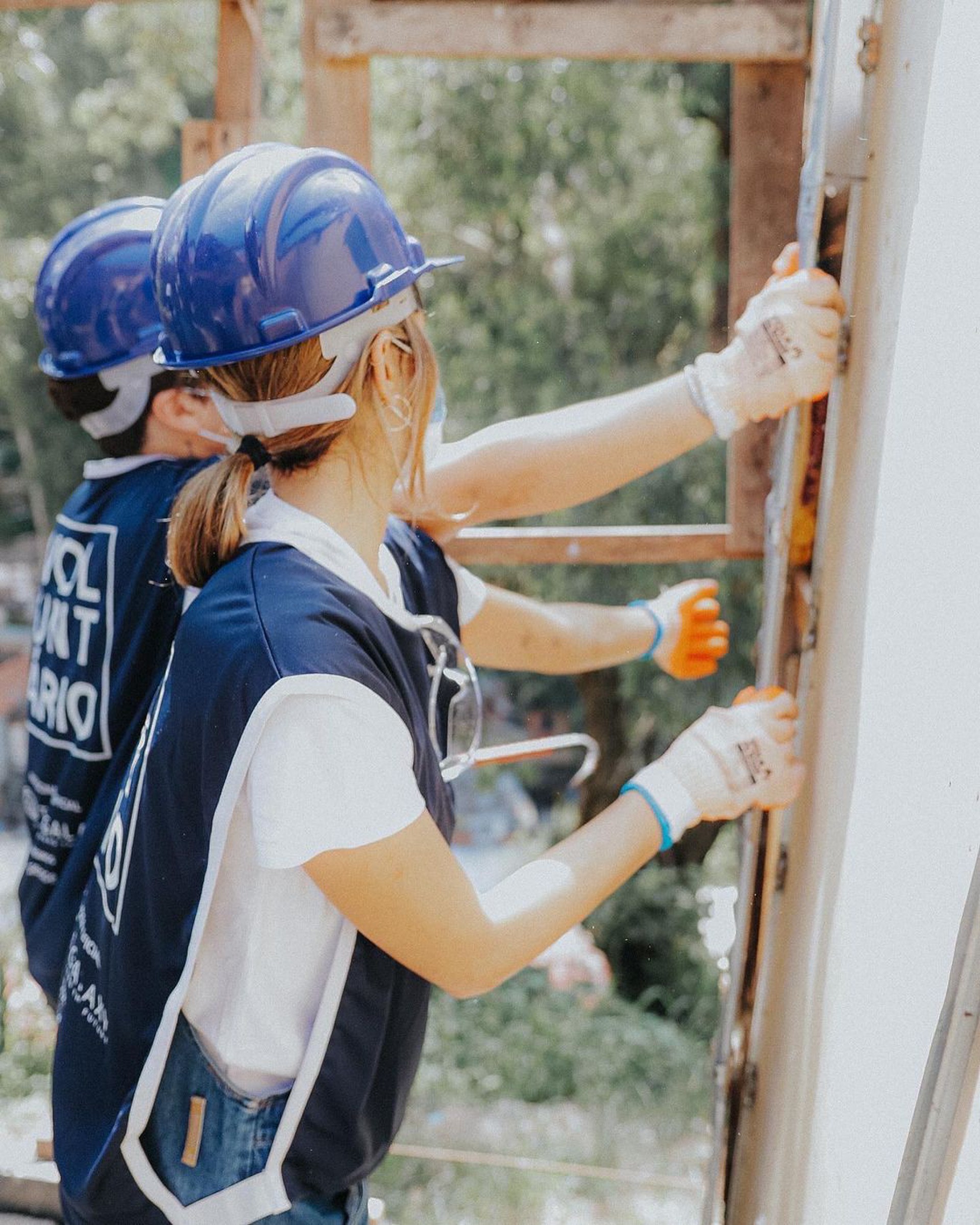 Sasha Meneghel participa de trabalho voluntário construindo casas	 - Reprodução/Instagram