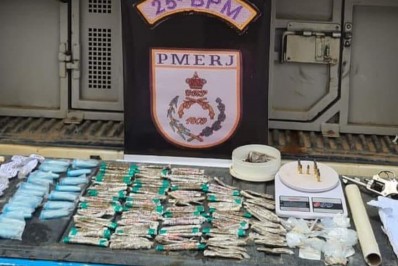 Polícia Militar apreende drogas e um revólver em Saquarema