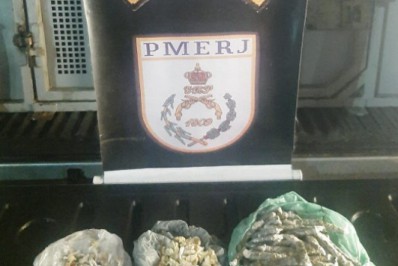 PM detém quatro envolvidos com o tráfico de drogas em Cabo Frio