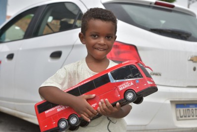 Vermelhinho é tema de aniversário de criança