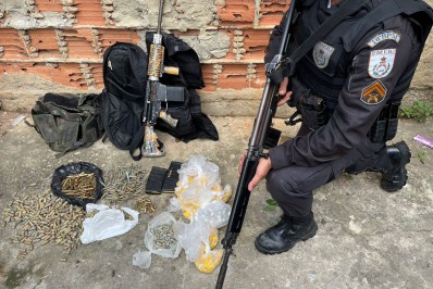 Polícia Militar apreende fuzil em ação na Cidade Alta