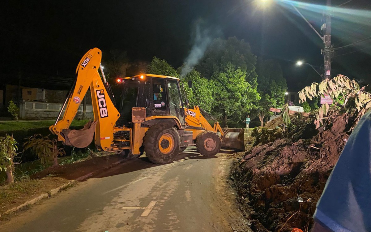 Governo do Estado j&aacute; retirou 26,5 mil toneladas de lixo e entulhos das ruas de Petr&oacute;polis
