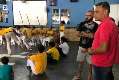Roda de Ginga de Angola movimenta espaço cultural em Belford Roxo