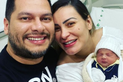 Andressa Urach relata susto com o filho recém-nascido: 'Não conseguia respirar'