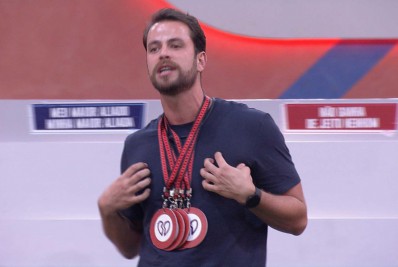 Após jogo da discórdia, brothers discutem na madrugada