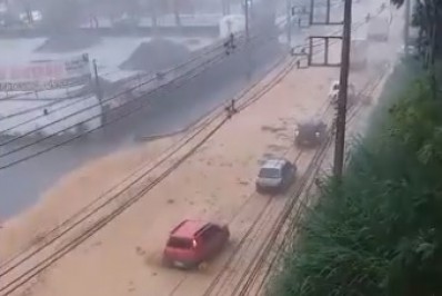 V Deo Forte Chuva Volta A Atingir A Regi O Serrana Rio De Janeiro O Dia