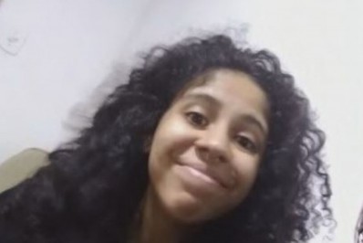 Corpos de avó e neta, soterrados durante tragédia em Petrópolis, são encontrados