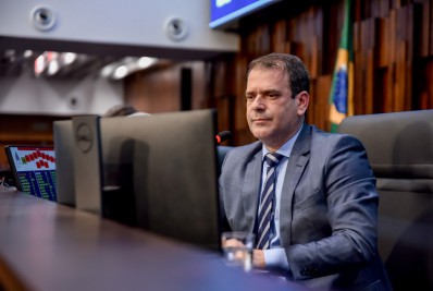 Detran-RJ pode ser proibido de cobrar por reboque e diária de depósito