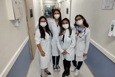 Alunos de Medicina iniciam prática no Hospital de Praia Brava