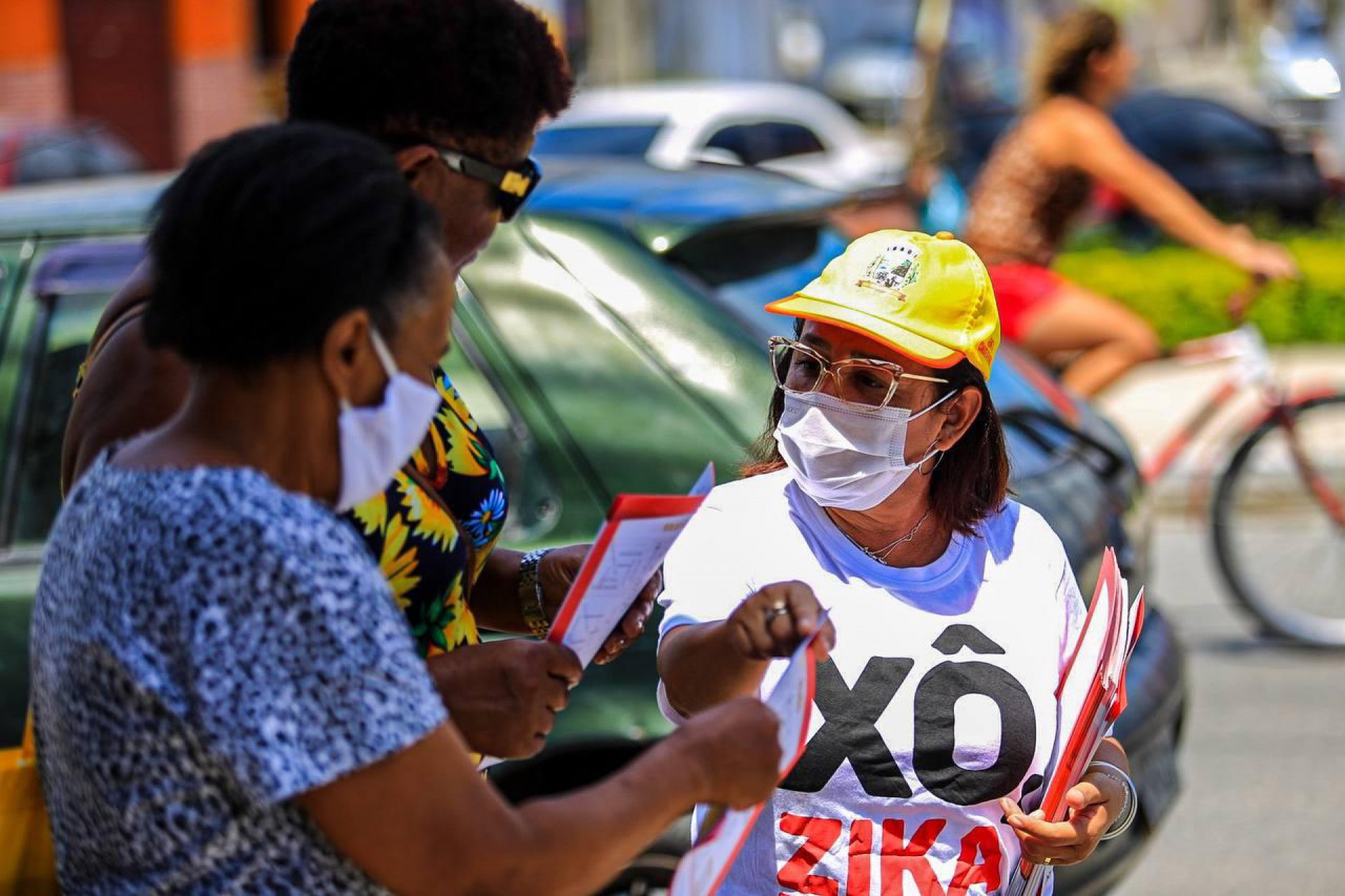 A Secretaria de Saúde percorre bairros na semana para orientar os moradores - Rafael Barreto / PMBR