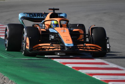 Lando Norris, da McLaren, termina como o mais rápido do dia na Fórmula 1