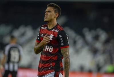 Dirigente do Flamengo responde sobre chance de Pedro se transferir para o Palmeiras