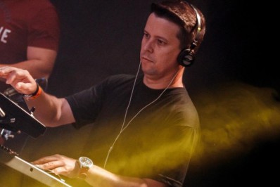 Músico que teve 60% do corpo queimado em incêndio no Mavsa Resort morre após 11 dias internado