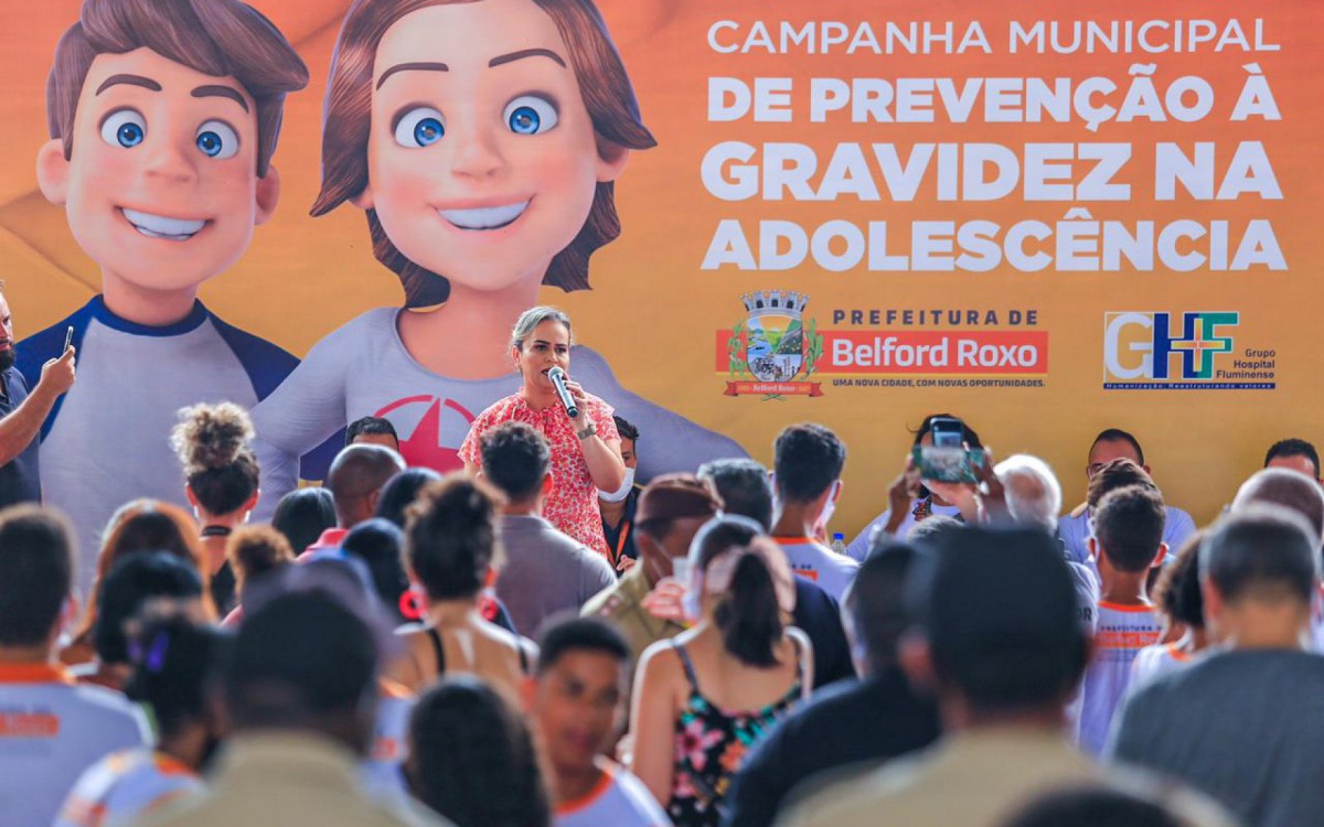 A deputada Daniela do Waguinho discursou para os alunos e abordou a import&acirc;ncia do trabalho de conscientiza&ccedil;&atilde;o com os adolescentes