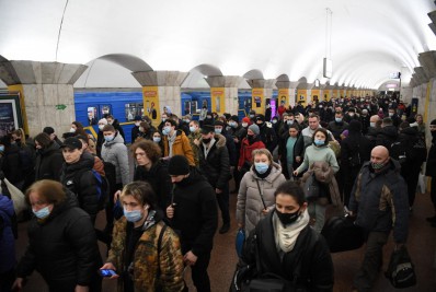 Centenas de latino-americanos são retirados da Ucrânia