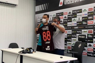 Novo reforço do Vasco celebra acerto após deixar clube da Série A: 'Não pensei duas vezes'
