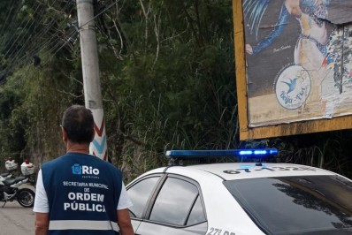Dois homens são presos em ferro-velho clandestino em Vicente de Carvalho