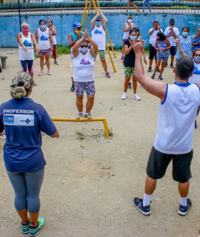 Ação social da Secretaria Municipal de Saúde do Rio na comunidade Piraquê, na Zona Oeste do Rio - Fernando Silva/Divulgação