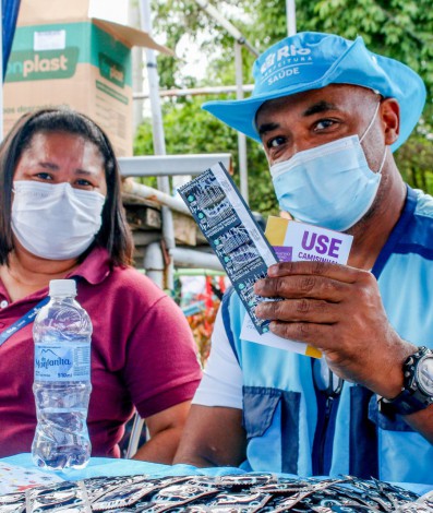 Ação social da Secretaria Municipal de Saúde do Rio na comunidade Piraquê, na Zona Oeste do Rio - Fernando Silva/Divulgação